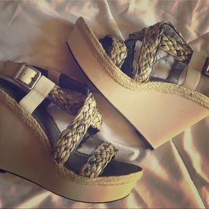 Vince Camuto Wedges